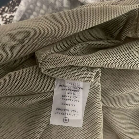 Calvin Klein Olive Green Snake Print Dress 10 - Picture 13 of 13